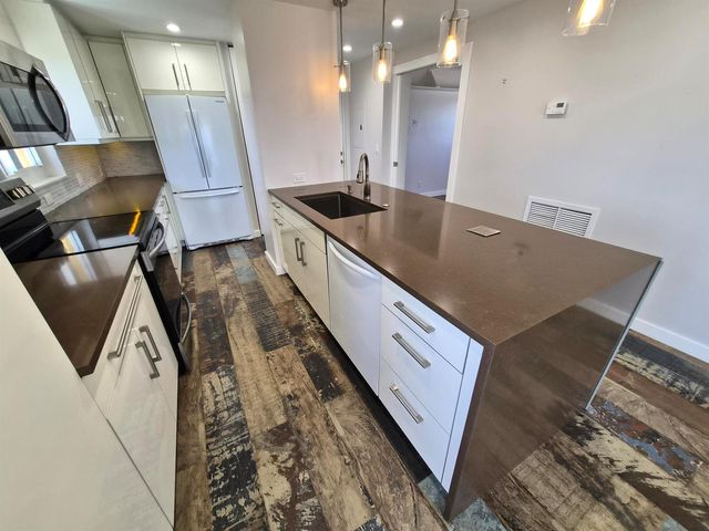 1815 N Surf Road 404, Hollywood, FL 33019