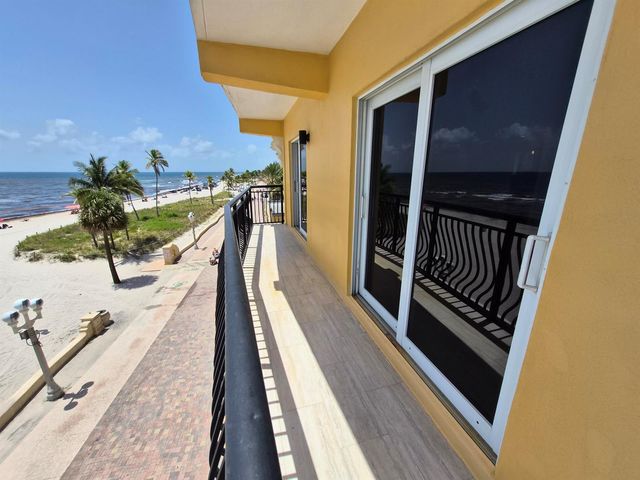 1815 N Surf Road 404, Hollywood, FL 33019