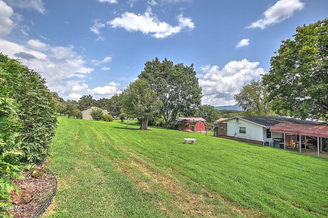 226 Concord Avenue, Mount Carmel, TN 37645