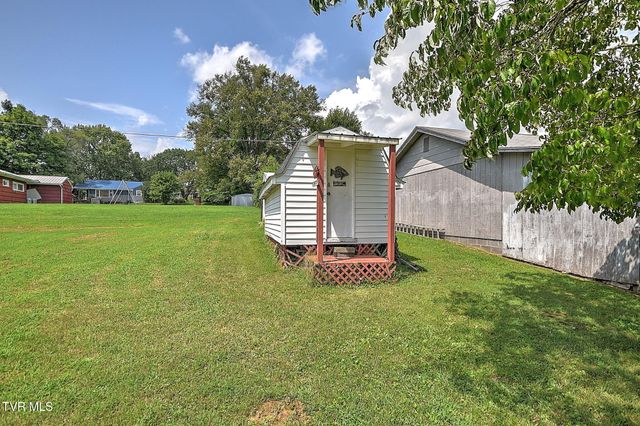 226 Concord Avenue, Mount Carmel, TN 37645