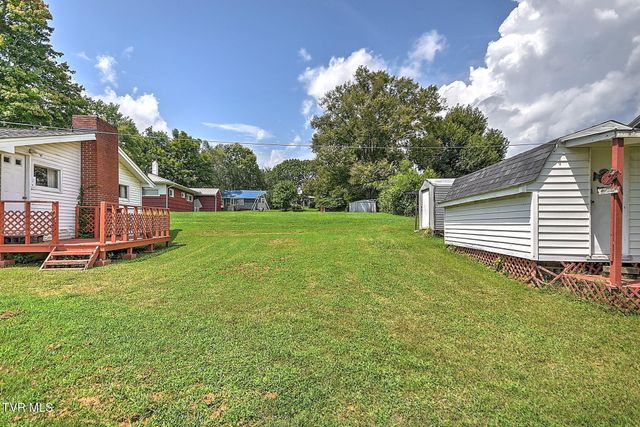 226 Concord Avenue, Mount Carmel, TN 37645