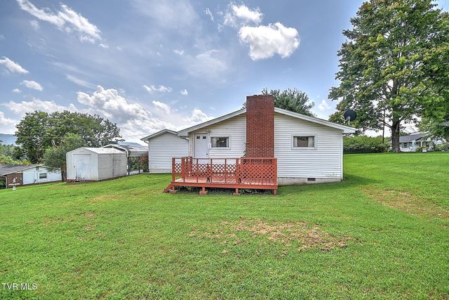 226 Concord Avenue, Mount Carmel, TN 37645