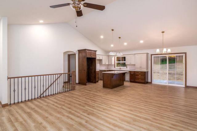 35 Orchard View Court, Howard, OH 43028