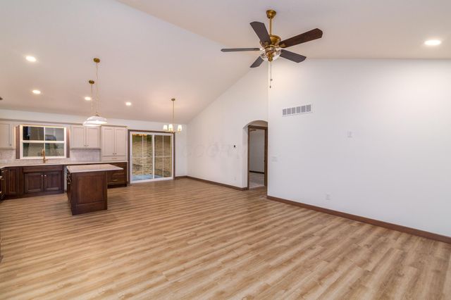 35 Orchard View Court, Howard, OH 43028