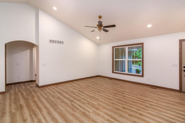 35 Orchard View Court, Howard, OH 43028