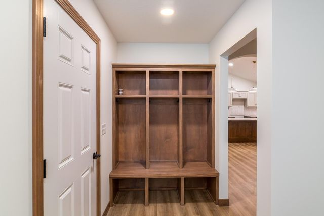 35 Orchard View Court, Howard, OH 43028