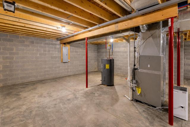 35 Orchard View Court, Howard, OH 43028