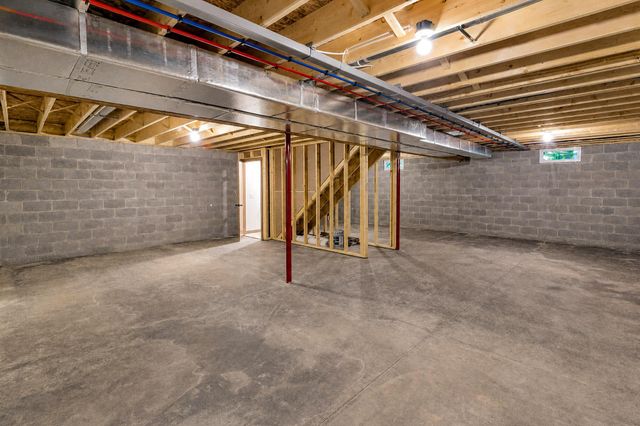 35 Orchard View Court, Howard, OH 43028