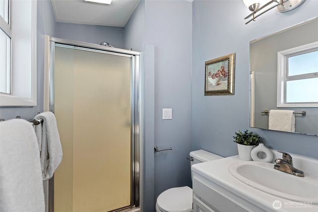 16318 SE Newport Way, Bellevue, WA 98006