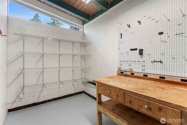 16318 SE Newport Way, Bellevue, WA 98006