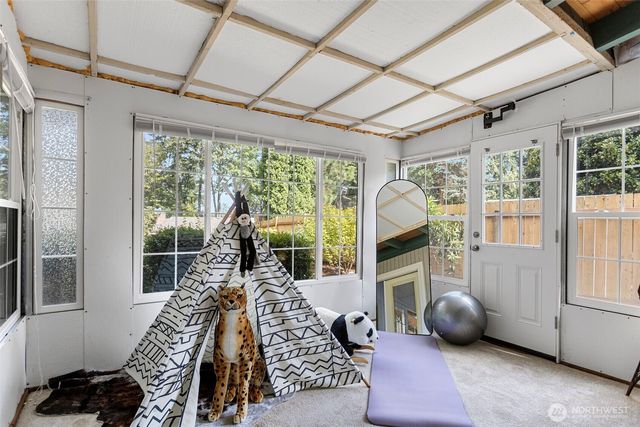 16318 SE Newport Way, Bellevue, WA 98006