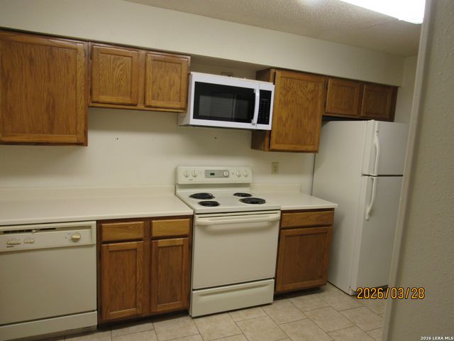12402 Autumn Vista St Apt C, San Antonio, TX 78249