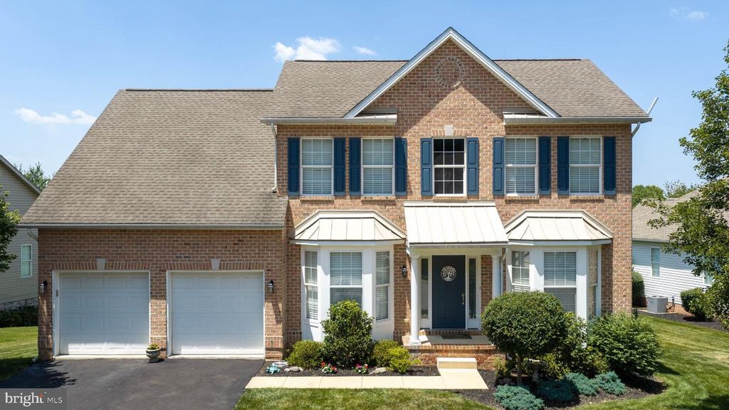 1246 LAUREL OAK LN, York, PA 17403