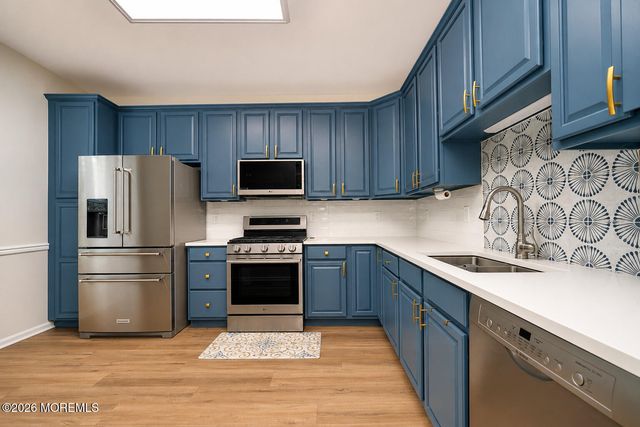 604 St Andrews Place, Manalapan, NJ 07726