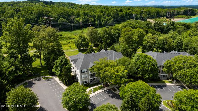 604 St Andrews Place, Manalapan, NJ 07726