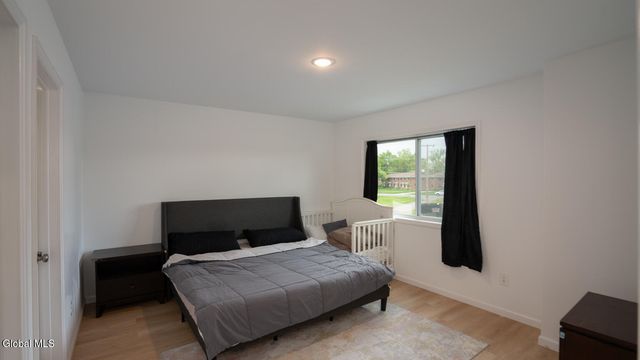2 Giovanni Court, Troy, NY 12180