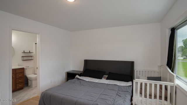 2 Giovanni Court, Troy, NY 12180