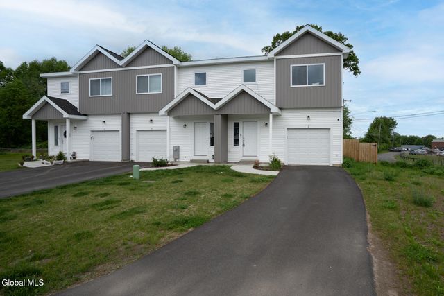 2 Giovanni Court, Troy, NY 12180