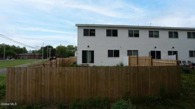 2 Giovanni Court, Troy, NY 12180