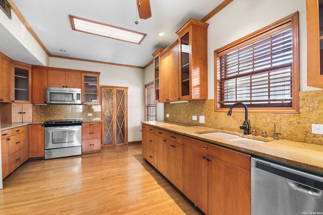 235 E Huisache Ave Unit 1101, San Antonio, TX 78212