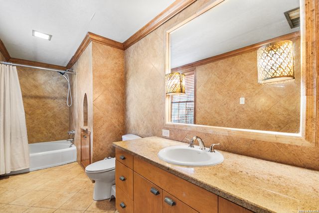 235 E Huisache Ave Unit 1101, San Antonio, TX 78212