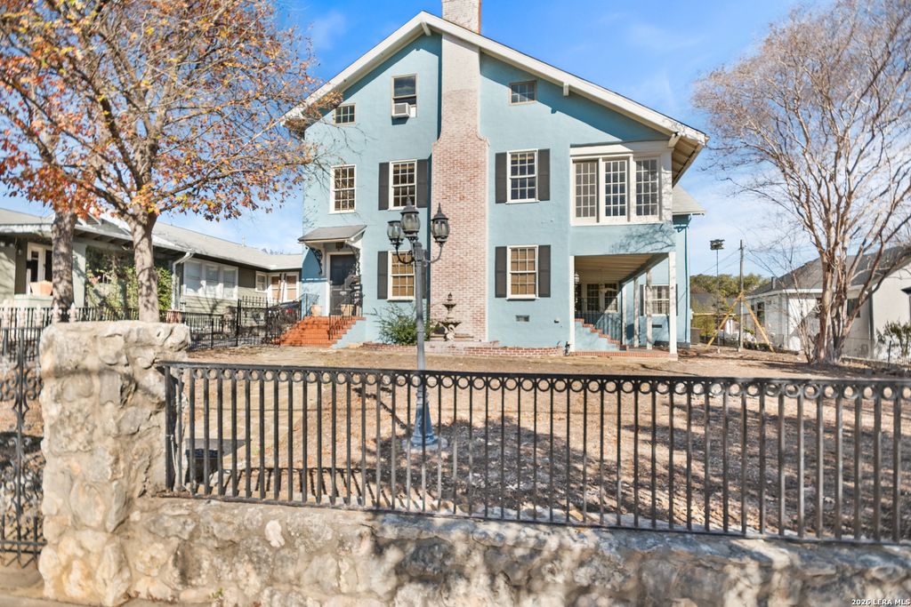 235 E Huisache Ave Unit 1101, San Antonio, TX 78212