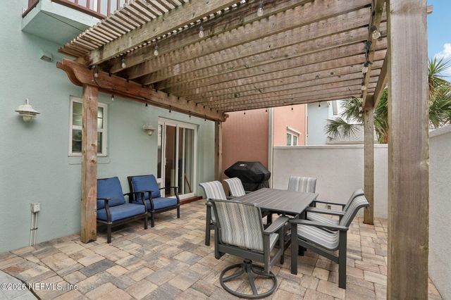 1524 1ST Street S, Jacksonville Beach, FL 32250