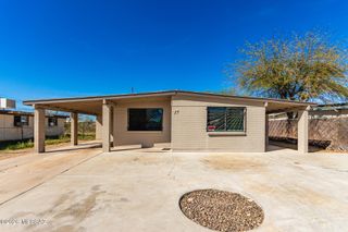 17 E Los Reales Road, Tucson, AZ 85756