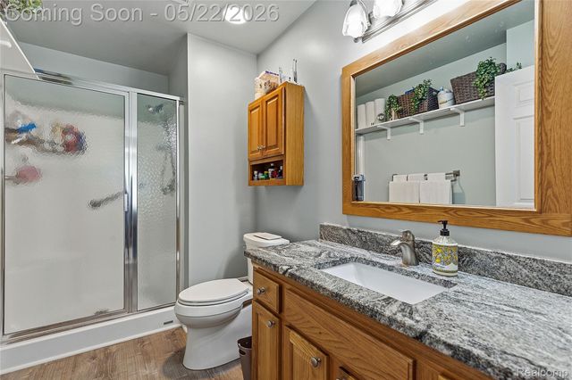 15720 Hunter Grove, Livonia, MI 48154