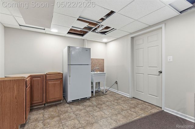15720 Hunter Grove, Livonia, MI 48154