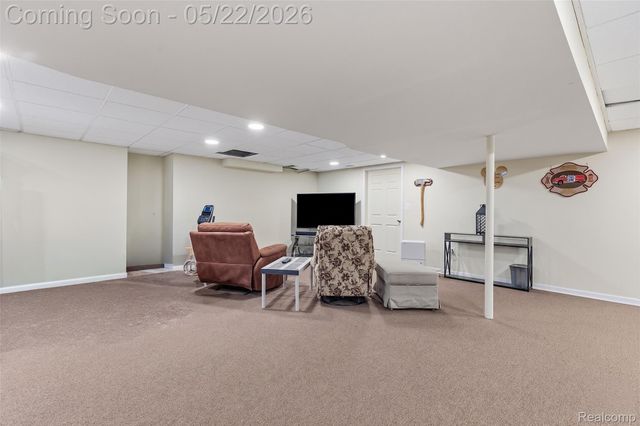 15720 Hunter Grove, Livonia, MI 48154