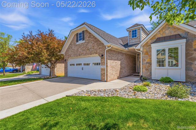 15720 Hunter Grove, Livonia, MI 48154