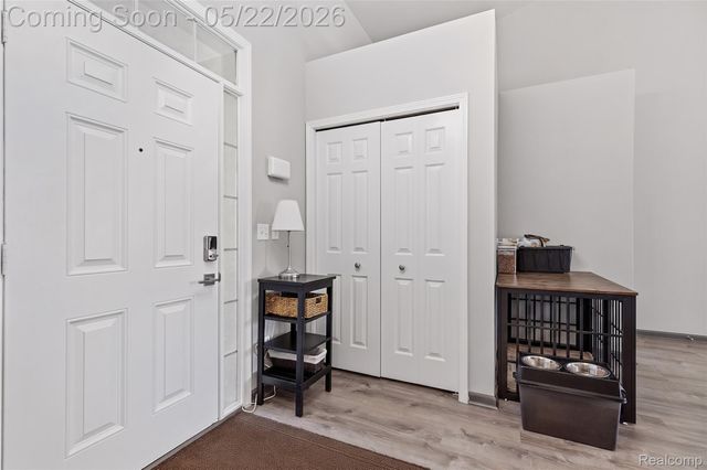 15720 Hunter Grove, Livonia, MI 48154