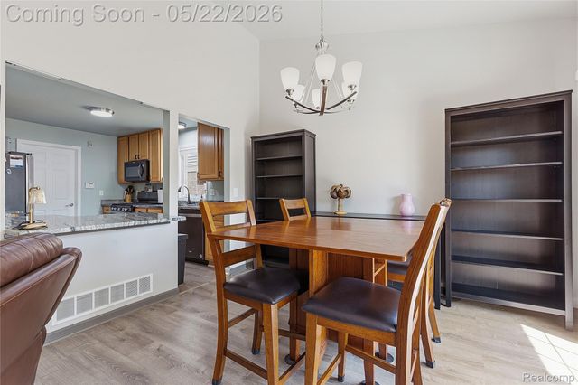15720 Hunter Grove, Livonia, MI 48154