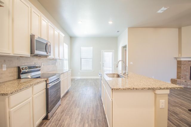 2020 138th Street, Lubbock, TX 79423