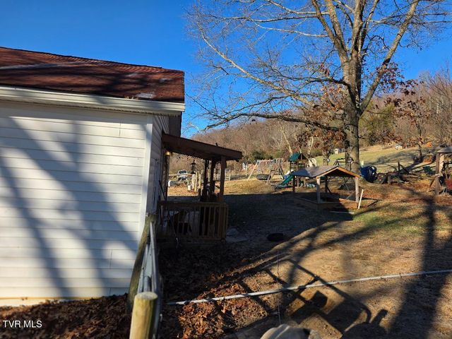 174 Double Springs Road, Fall Branch, TN 37656