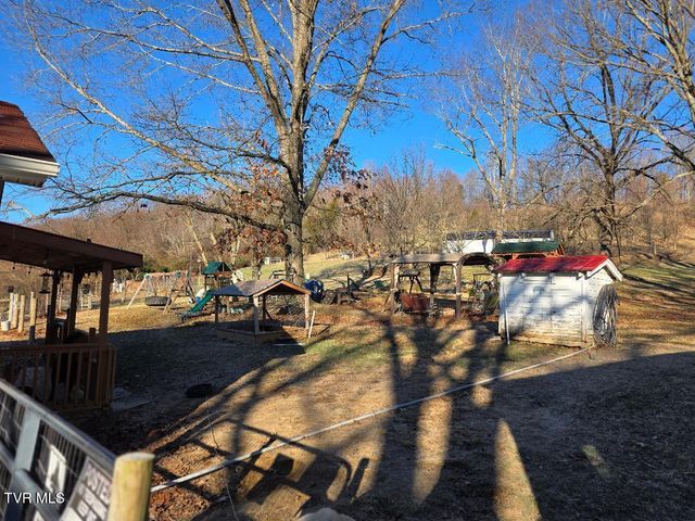 174 Double Springs Road, Fall Branch, TN 37656