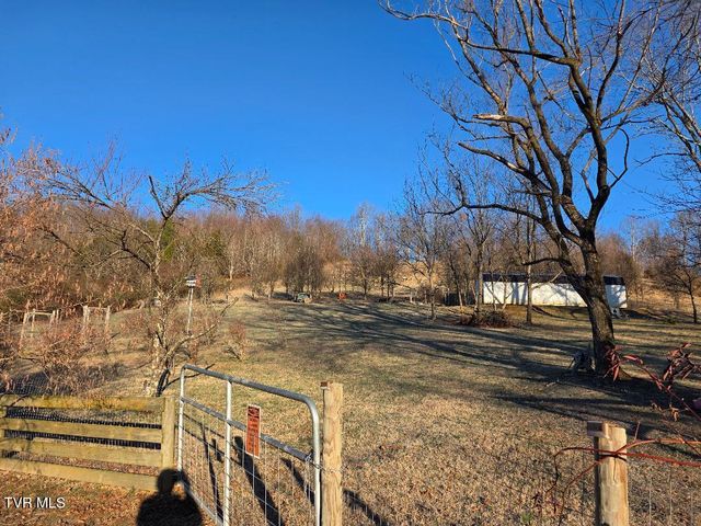 174 Double Springs Road, Fall Branch, TN 37656