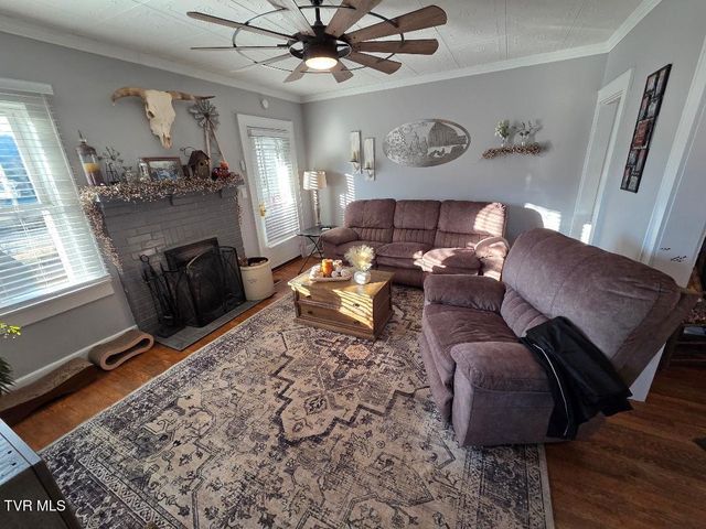 174 Double Springs Road, Fall Branch, TN 37656