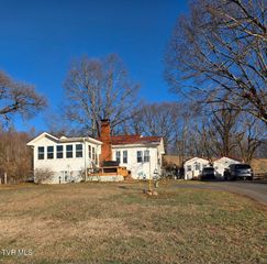 174 Double Springs Road, Fall Branch, TN 37656