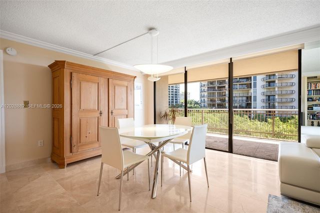 2901 S Bayshore Drive 6A, Coconut Grove, FL 33133