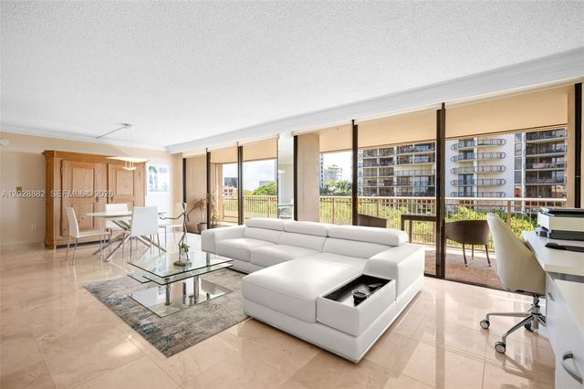 2901 S Bayshore Drive 6A, Coconut Grove, FL 33133