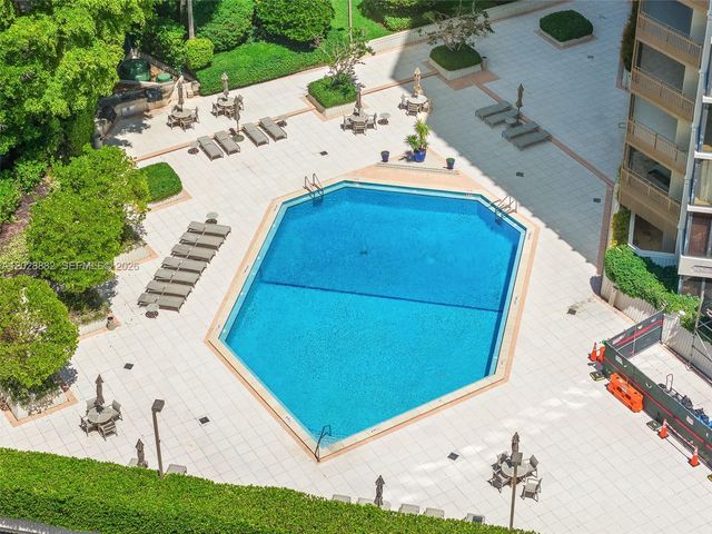 2901 S Bayshore Drive 6A, Coconut Grove, FL 33133