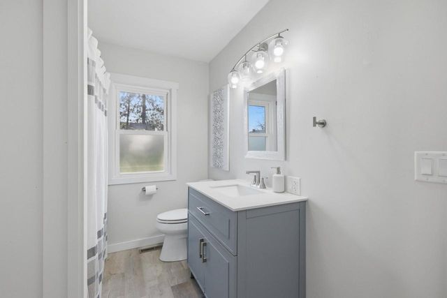 803 4th Avenue, Brodhead, WI 53520
