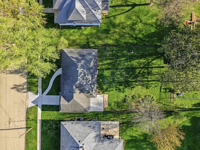 803 4th Avenue, Brodhead, WI 53520