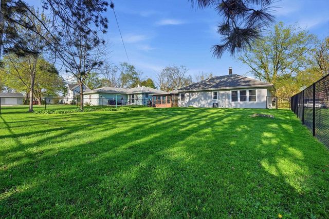 803 4th Avenue, Brodhead, WI 53520