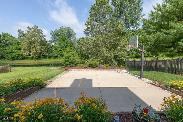 2426 Manita Drive, Indianapolis, IN 46234
