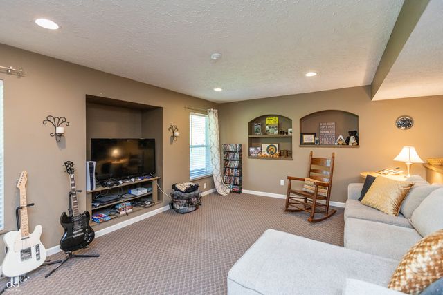 2426 Manita Drive, Indianapolis, IN 46234