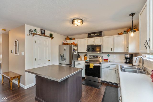 2426 Manita Drive, Indianapolis, IN 46234