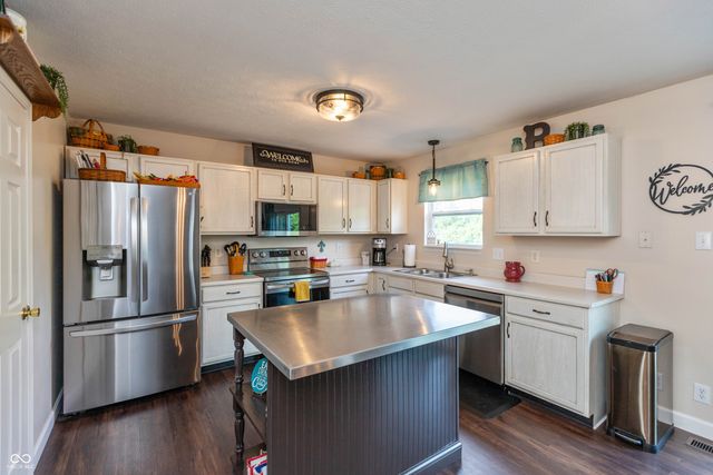 2426 Manita Drive, Indianapolis, IN 46234